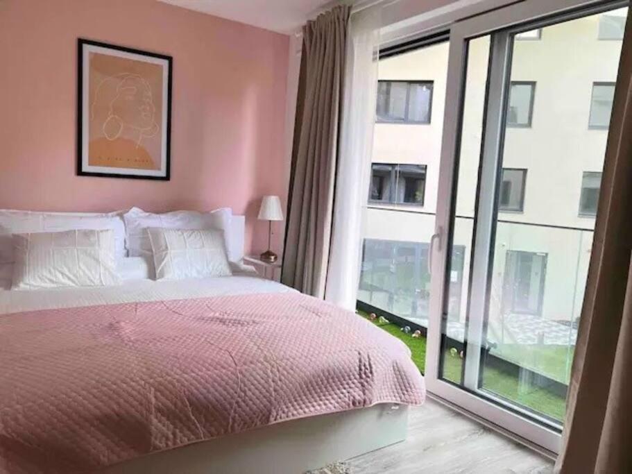 B104 - Liberty Bridge Lovely Home With Free Parking Будапеща Екстериор снимка